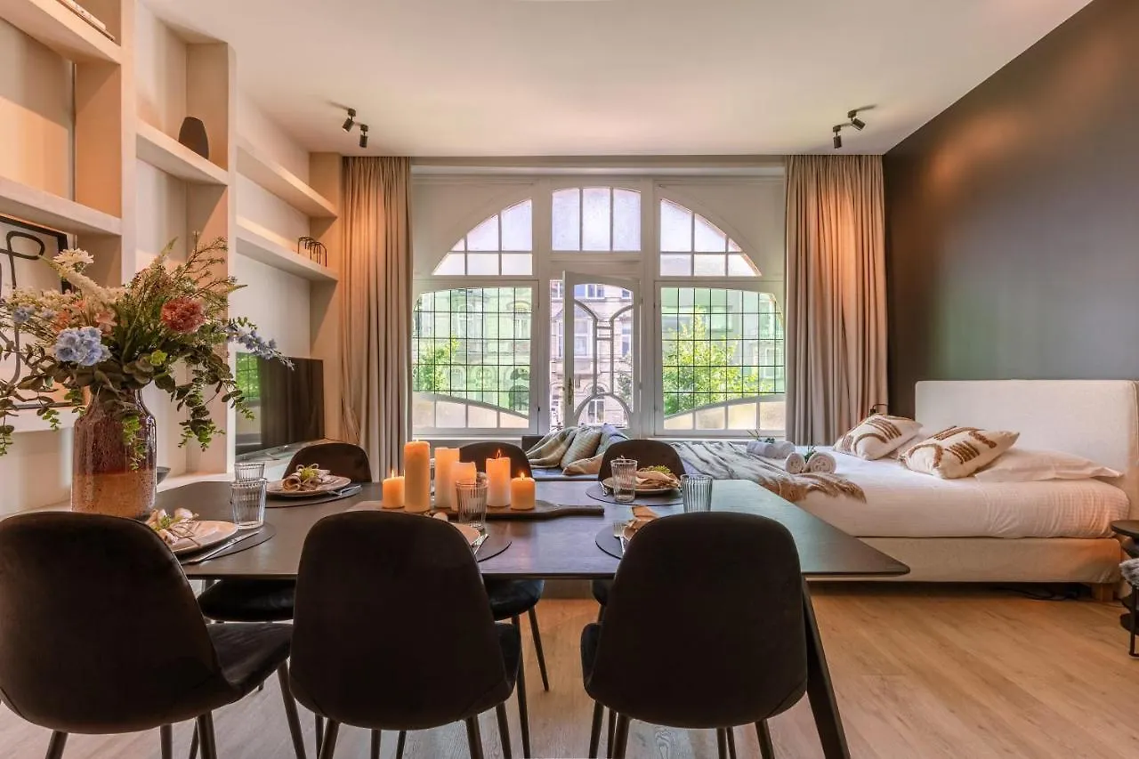 Beautiful Apartment For 6 Persons On Top Location In Gent contacts